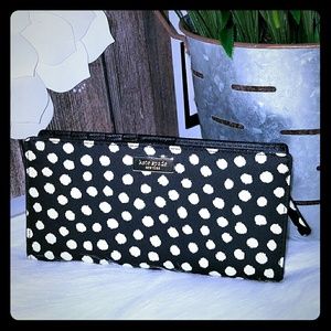 Kate spade Stacy musical dot wallet